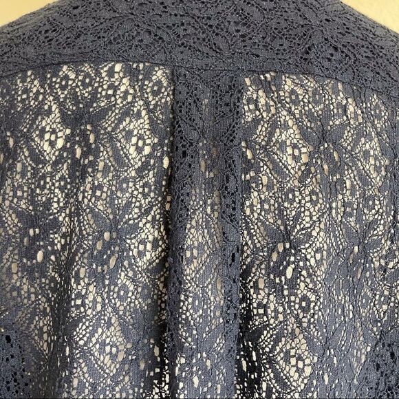 Coldwater‎ Creek Blue Eyelet Lace Blouse - Medium - Picture 6 of 12